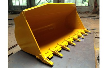 Choosing the Right Wheel Loader Bucket or Attachment