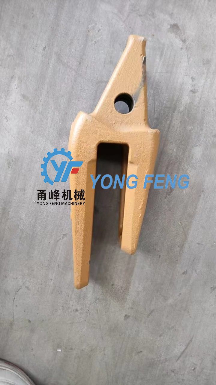 XD150-30 Bucket Teeth Adapter 61N4-31320-30