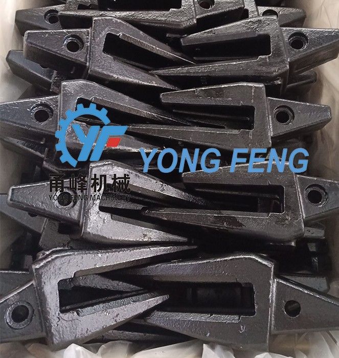 Hyundai R290 Two Strap Adapter Center, Side Pin Adapters 61N8-31320
